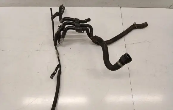 Volkswagen Golf VII Engine coolant pipe/hose 5Q0121064BB 04L121064AD