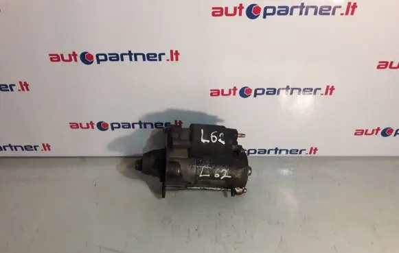 Volvo V50 Starter motor 30795406