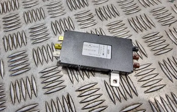 Antenna control unit