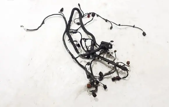 Volkswagen PASSAT B8 Engine installation wiring loom 04L971824