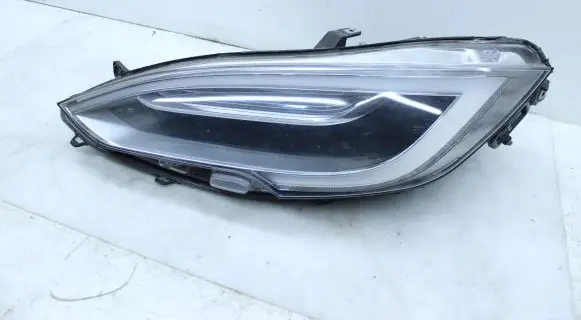 Tesla Model S Headlight/headlamp 105816900B
