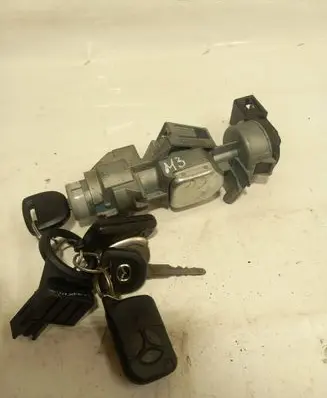 Mazda 3 I Ignition lock 3M513F880AB