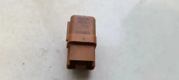 Nissan Primera Other relay 2523079964