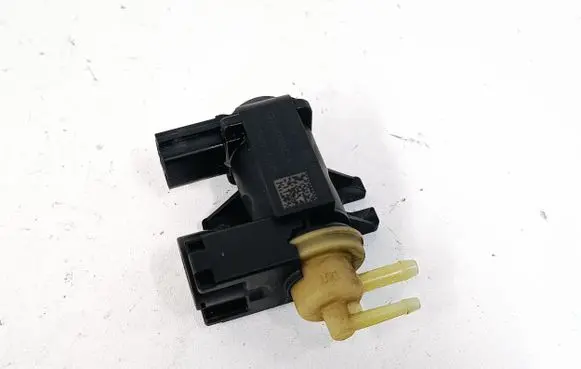 Audi A4 S4 B8 8K Turbo solenoid valve 8K0906627 4010835A