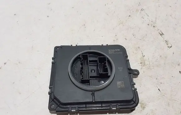 Volvo C40 Light module LCM 32337413