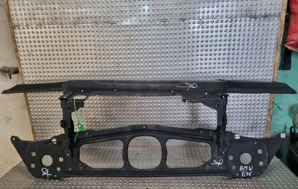 BMW 3 E46 Radiator support slam panel 7111691
