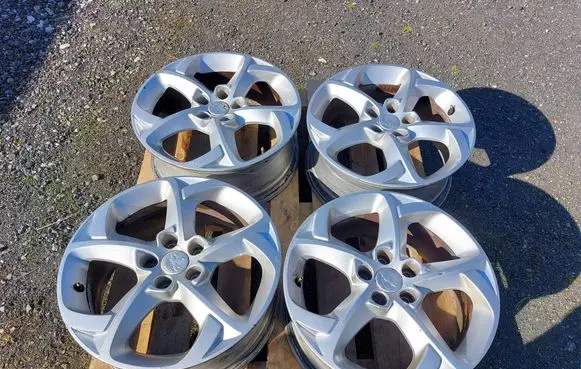 Peugeot 508 R17 alloy rim 9671401677
