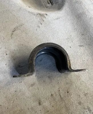 Hyundai Tucson JM Sway bar bush bracket, rear 