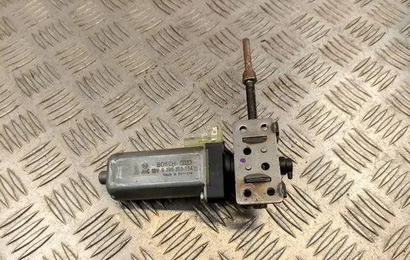 Mercedes-Benz E W211 Seat adjustment motor 0390203254