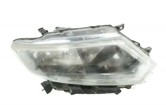 Nissan X-Trail T32 Headlight/headlamp
