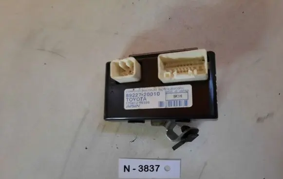 Toyota Avensis T270 Other control units/modules 8922720010