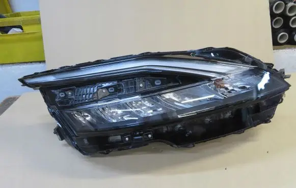 Nissan Qashqai J12 Headlight/headlamp 100-8D02G