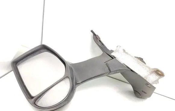 Front door electric wing mirror