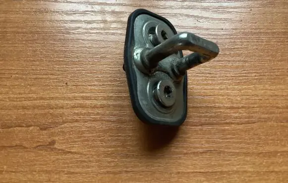 Peugeot 308 Rear door lock loop/hook striker 9655466380