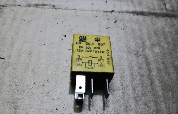 Opel Zafira A Other relay 90508807 29200076