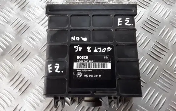 Volkswagen Golf III Engine control unit/module 0261200784 1H0907311H