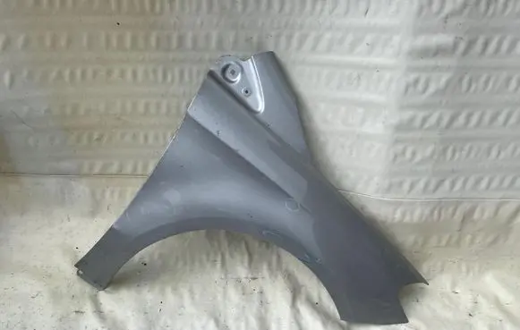 Mercedes-Benz B W246 W242 Fender 12468810201