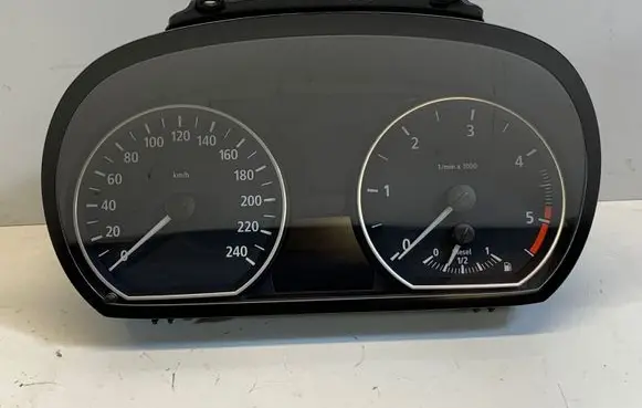 BMW 1 E81 E87 Speedometer (instrument cluster) 6983531