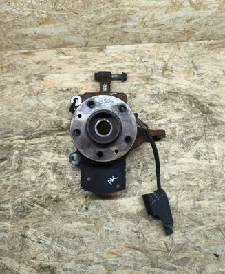 Opel Vivaro Front wheel hub