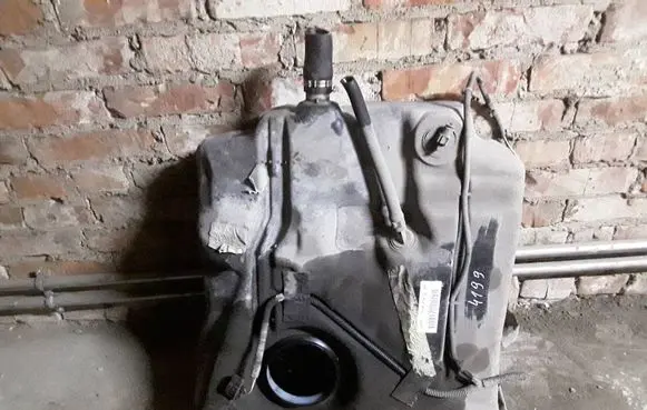 Volvo V50 Fuel tank 3m519002
