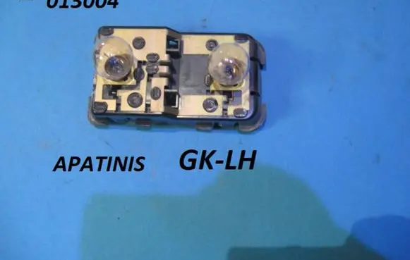 Ford Transit II Tail light bulb cover holder 013004