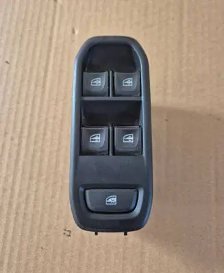 Dacia Duster II Quarter vent window switch 