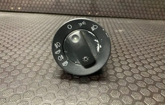 Audi A4 S4 B7 8E 8H Light switch 8E0941531C