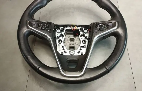 Opel Insignia A Steering wheel 6244267