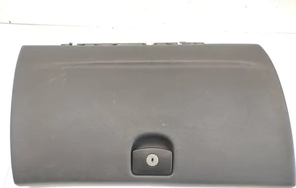 Peugeot 407 Glove box lid/cover 8226J0