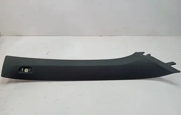 BMW 1 F40 (D) pillar trim (bottom) 7444550
