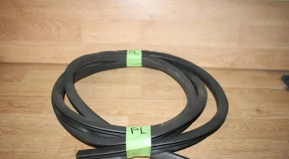 Ford Fiesta Front door rubber seal