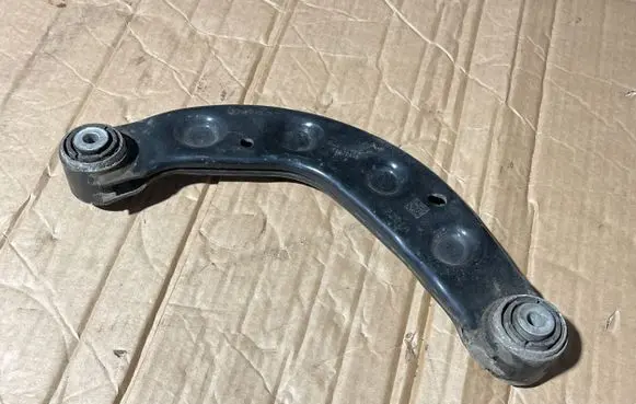 Volvo S90, V90 Rear control arm 31360863