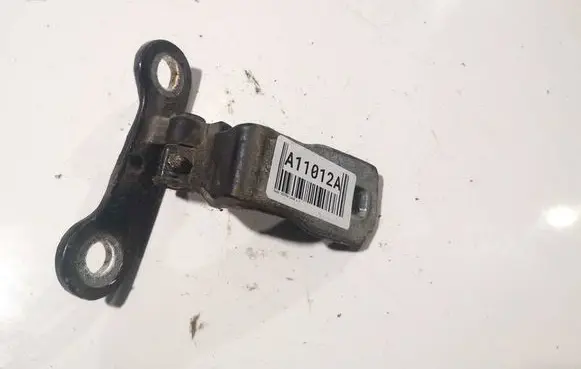 Opel Vectra C Rear door lower hinge 