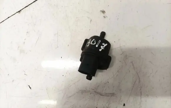 Volkswagen Tiguan Valve vacuum 058133459