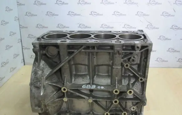 Ford C-MAX I Engine block 7S7G-6015-CA