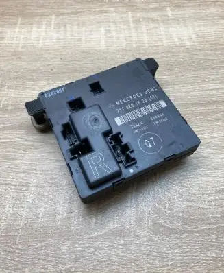 Mercedes-Benz E W211 Door control unit/module 2118201626 356806