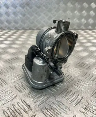 BMW 5 E60 E61 Throttle valve 7804384