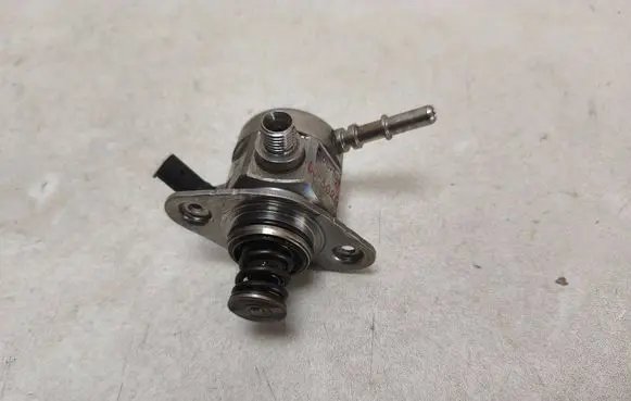 KIA Sportage Fuel injection high pressure pump 353202B420