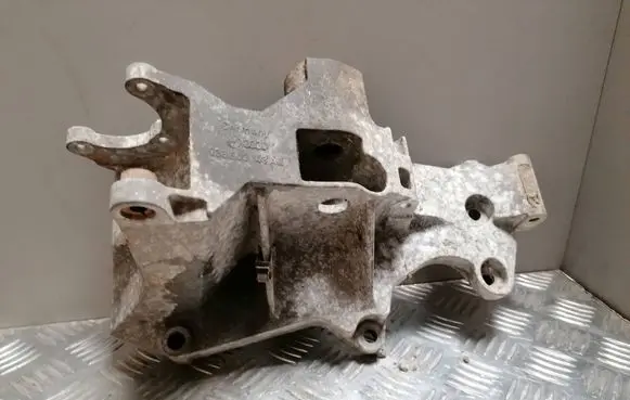 Generator/alternator bracket