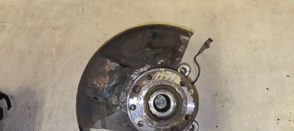 Opel Vectra C Front wheel hub 