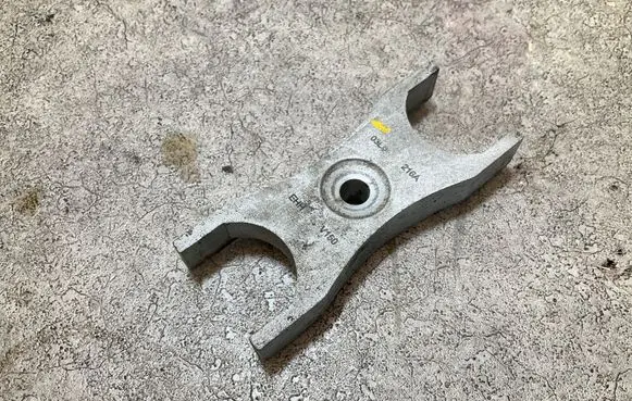 Skoda Octavia Mk2 (1Z) Fuel Injector clamp holder 03L216A
