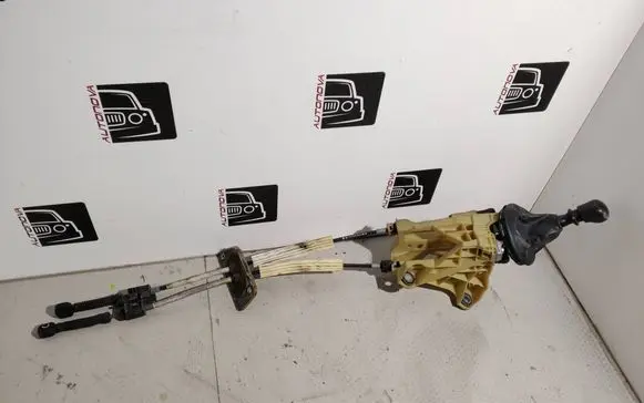 Volkswagen Transporter - Caravelle T5 Gear shifter/selector 7H0711116