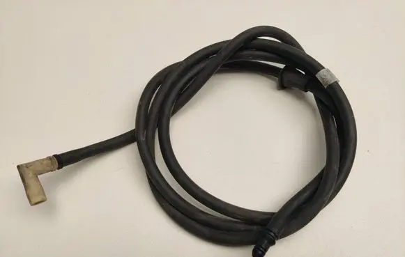 Dodge Durango III Windshield washer fluid hose 