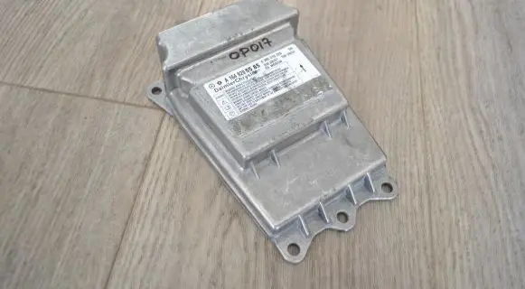 Mercedes-Benz GL X164 Airbag control unit/module A1648205585