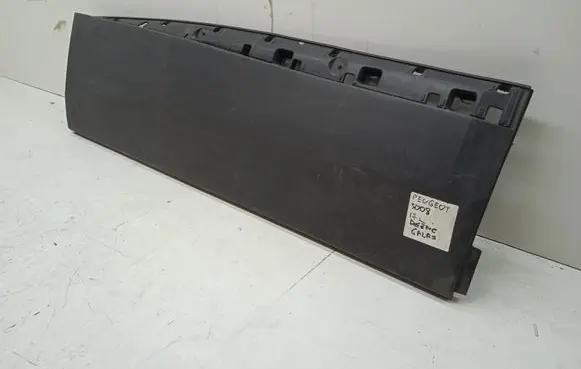 Peugeot 3008 I Rear door trim (molding) 109780A2