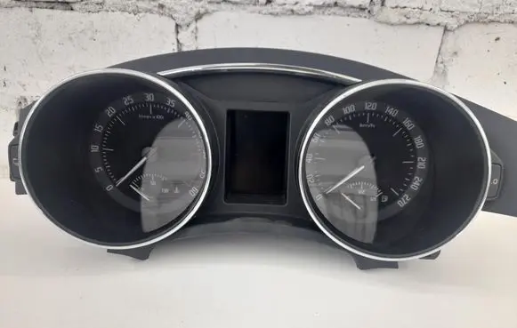 Skoda Superb B6 (3T) Speedometer (instrument cluster) 3T1920841K