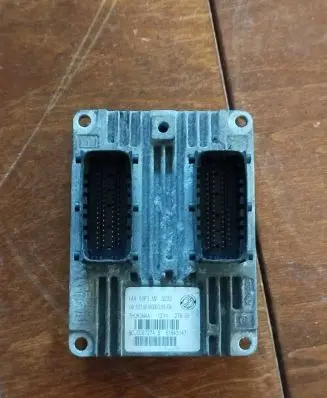 Fiat Punto (199) Engine control unit/module ECU 51843147