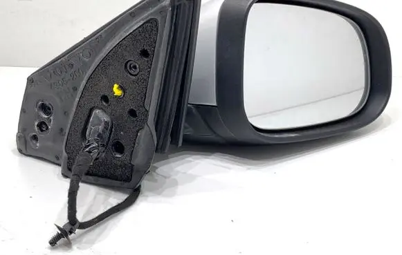 Volvo V40 Front door electric wing mirror 711