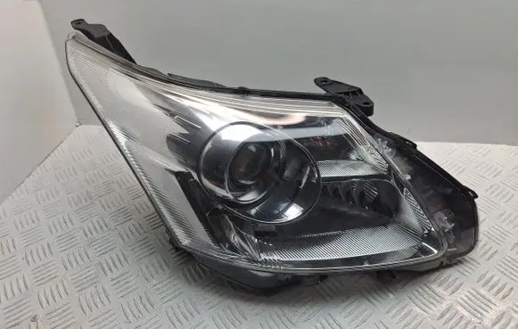 Toyota Avensis T270 Headlight/headlamp 8114005330 8114005332 8114005331