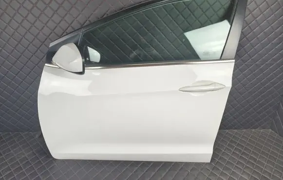 Hyundai i30 Front door